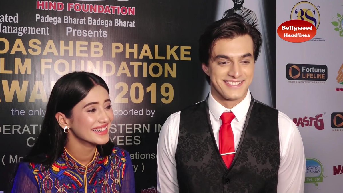 Hum, we & us-Whether talking about work or their mother's day plans, it's always hum. Not me and you.Btw, if you know that you both have plans for your moms, I'm pretty sure you know what they are. But ok, pretend cuz private couple.  #yrkkh  #kaira  #shivin  #shivinfeels