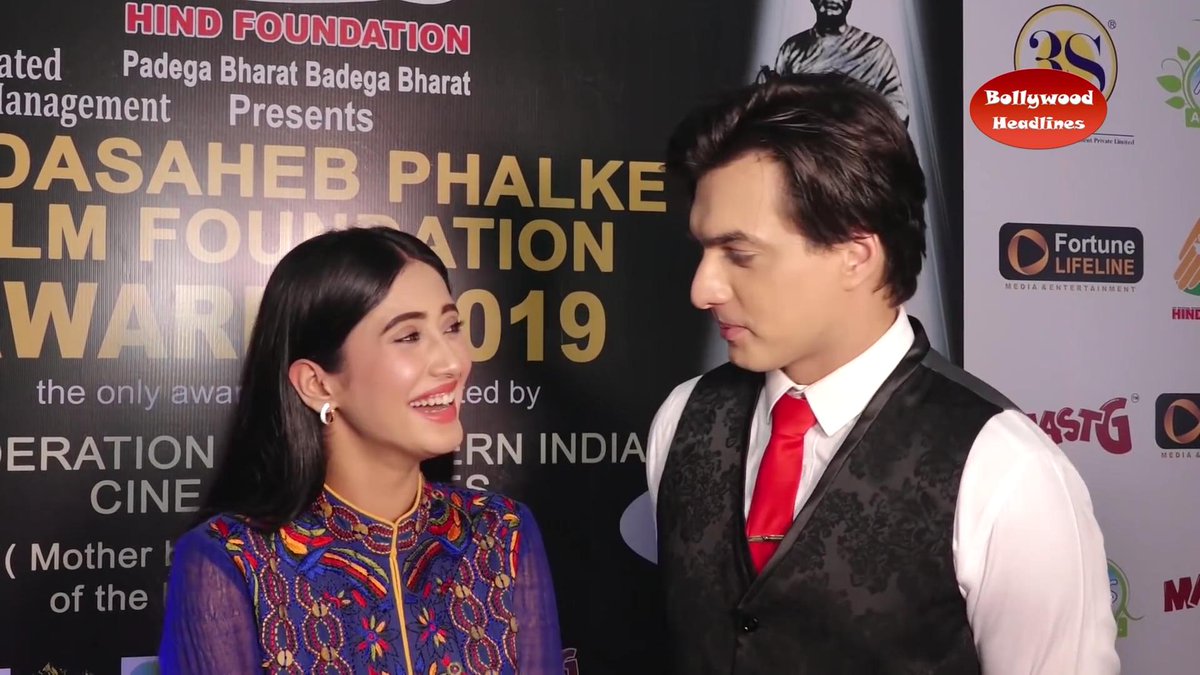 Eyelocks and stares-When you're in love, you tend to adore the person and search for opportunities to share looks, sneak glances or just laugh together. Shivi's stare game was on point yesterday.  #yrkkh  #kaira  #shivin  #shivinfeels