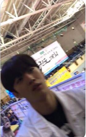 KIMYOHAN_TH's tweet photo. FANACC🙌🏻 | ตอนนี้โยฮันได้ไปดูการแข่งขันเทควันโดของรุ่นน้องที่กวางจูอยู่นะคะ เป็นรุ่นพี่ที่น่ารักจังเลย💚💚

cr. kkt gc
ㅡ
#프로듀스X101 #프로듀스_X101 #PRODUCE_X_101
#PRODUCEX101
#김요한 #KIMYOHAN https://t.co/nefQaDvSkV