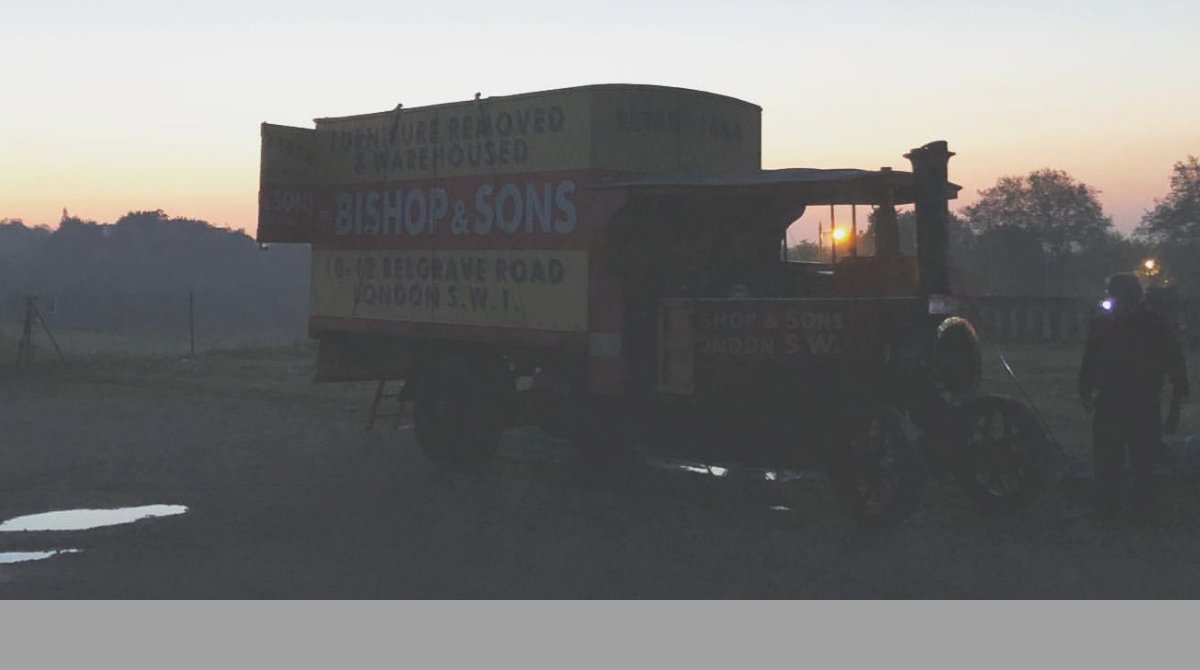 BishopsMove_'s tweet image. It was a 4.30am start to build up enough steam..  but we're on the road! #London to #Brighton #HCVS. #SpotTheSteamer