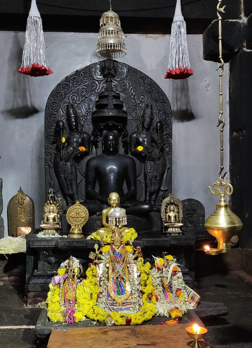 jainheritage's tweet photo. Sri #Parshwanath Swamy Digambar #Jain Temple, #Gerusoppe/#Gerusoppa, #UttaraKannada District, #Karnataka, #India - Idols of Lord #Parswanath, Goddess #Jwalamalini Yakshi, #BrahmaYaksha & others
#Jainism #JainHeritage #JainHeritageCentres #JHC #Gerusoppe #Gerusoppe #UttaraKannada https://t.co/Od90AfZipq