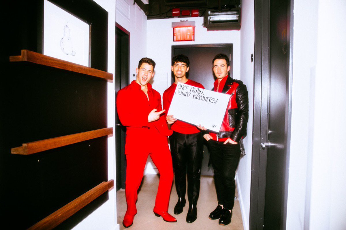 joejonas's tweet photo. What a dream come true (again) 🤪 https://t.co/gCEzd7qsws