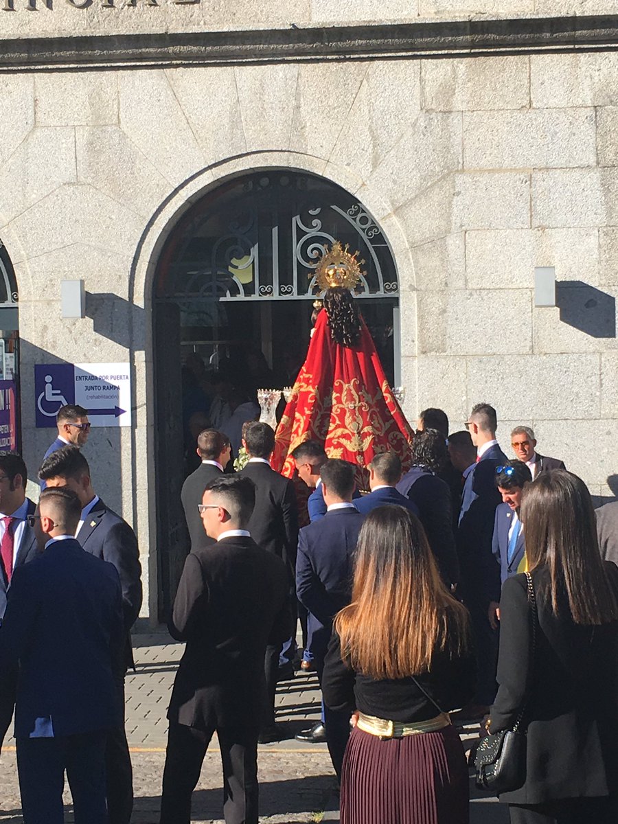 El Hospital Provincial recibe a la Virgen de las Vacas, la primera de la visitas que hace la Virgen a lo largo de su recorrido <a href="/VirgenVacas/">Virgen de las Vacas</a>