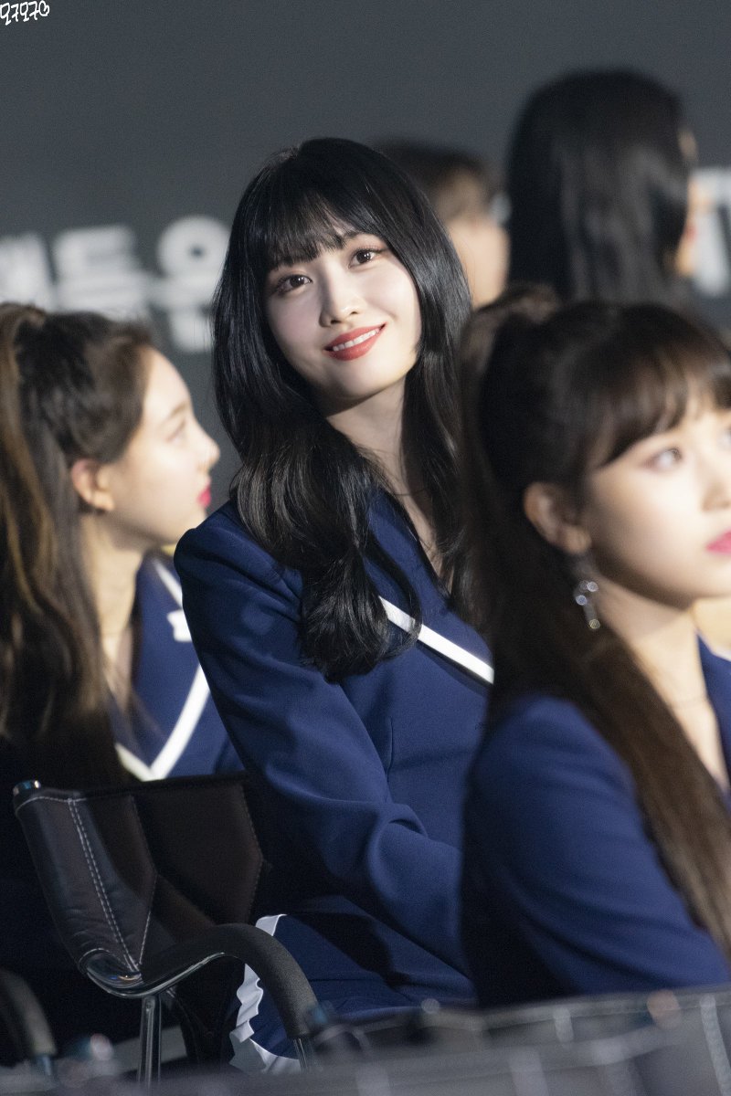 mogmog119's tweet photo. 190424 더팩트
"그녀를 바라만 ���아도 행복해지고 
 그녀가 날 보고 환하게 웃어줘서 행복해"
#트와이스 #TWICE #twice #모모 #MOMO #もも https://t.co/UmqICqC7rs