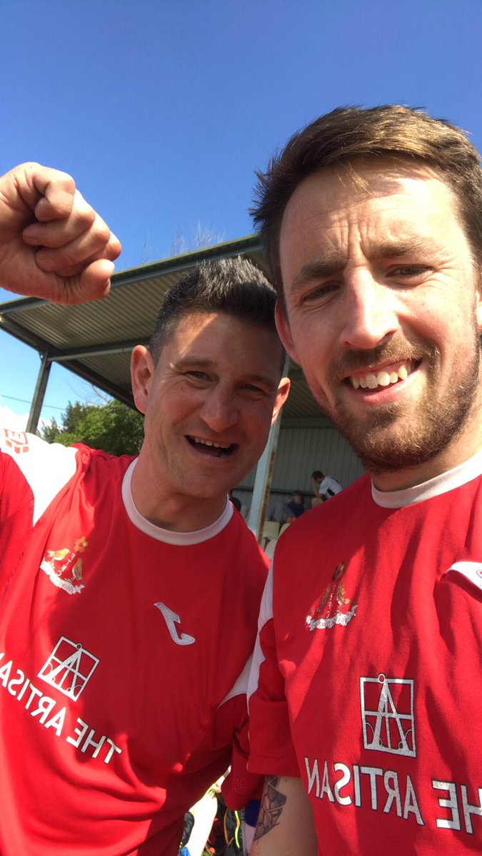 Metcalf6metty's tweet photo. Superb day yesterday being apart of the #MINESCUP19 and back playing with are old team. Came out on top winning the cup https://t.co/c0hj69M9Mc
