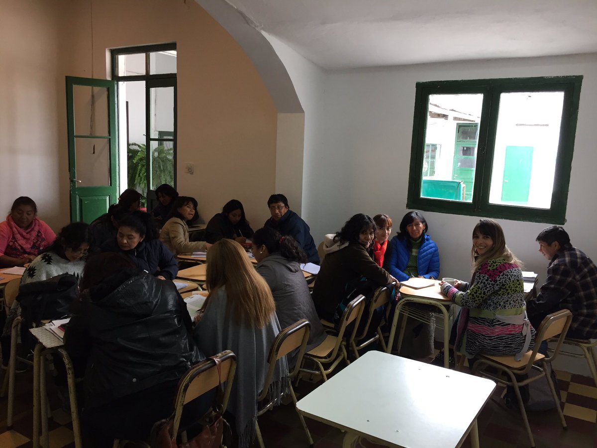 javufb's tweet photo. Con lis Lic. De Artes Visuales https://t.co/YuE6NsWQcc