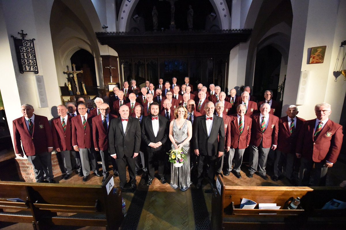 MilfordMusic's tweet photo. And that's it for another year! What a wonderful close to our 2019 Festival! Superb singing from the @dunvantchoir and @elin_manahan, enriched by accompanists D. Huw Rees and Tony Phipps and masterfully conducted by Jonathan Rogers. Thank you all! https://t.co/Uh8gNBIylI
