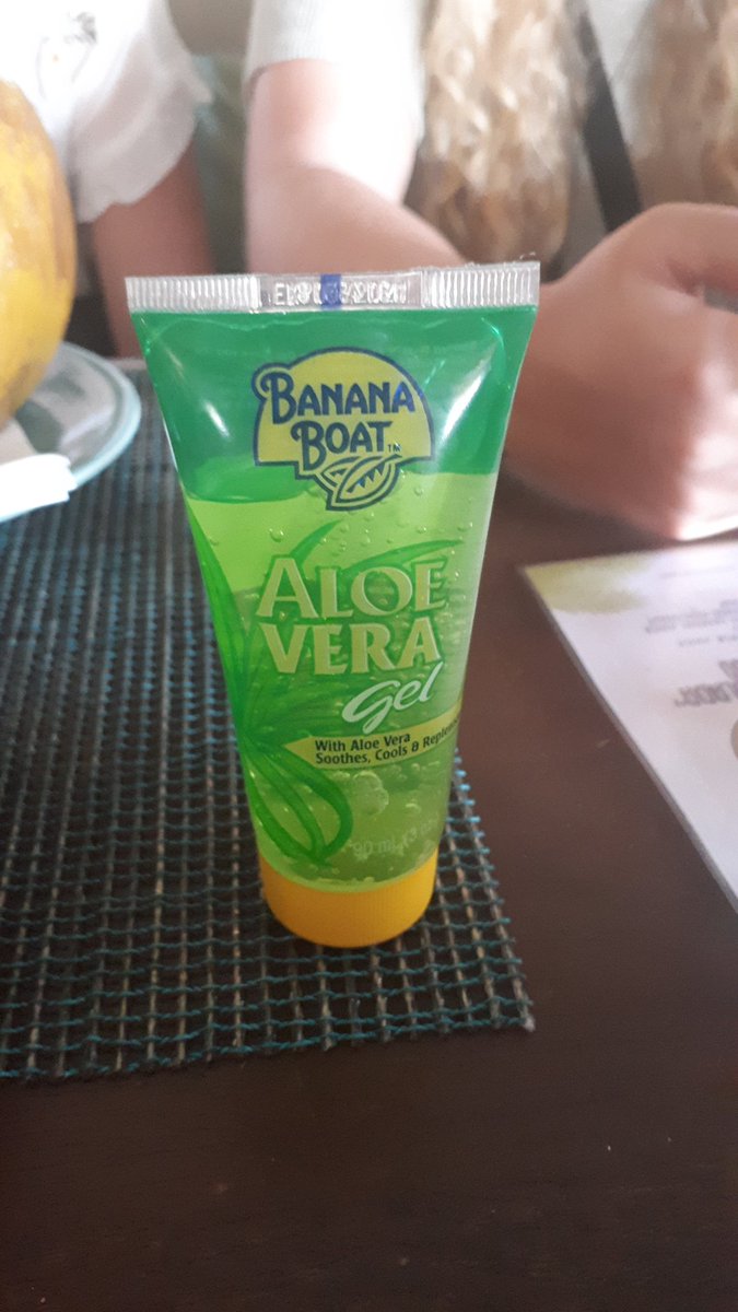 ifp_3's tweet photo. What is the story behind this?

A. We did not care about sunscreen and got roasted
B. Sunscreen is for the weak therefore it is not for us
C. We were desperate for a tan, hence we made the conscious decision not to use sunscreen
D. Snan took all the sunscreen

#TourismStudentLife https://t.co/ONNtowiBuZ