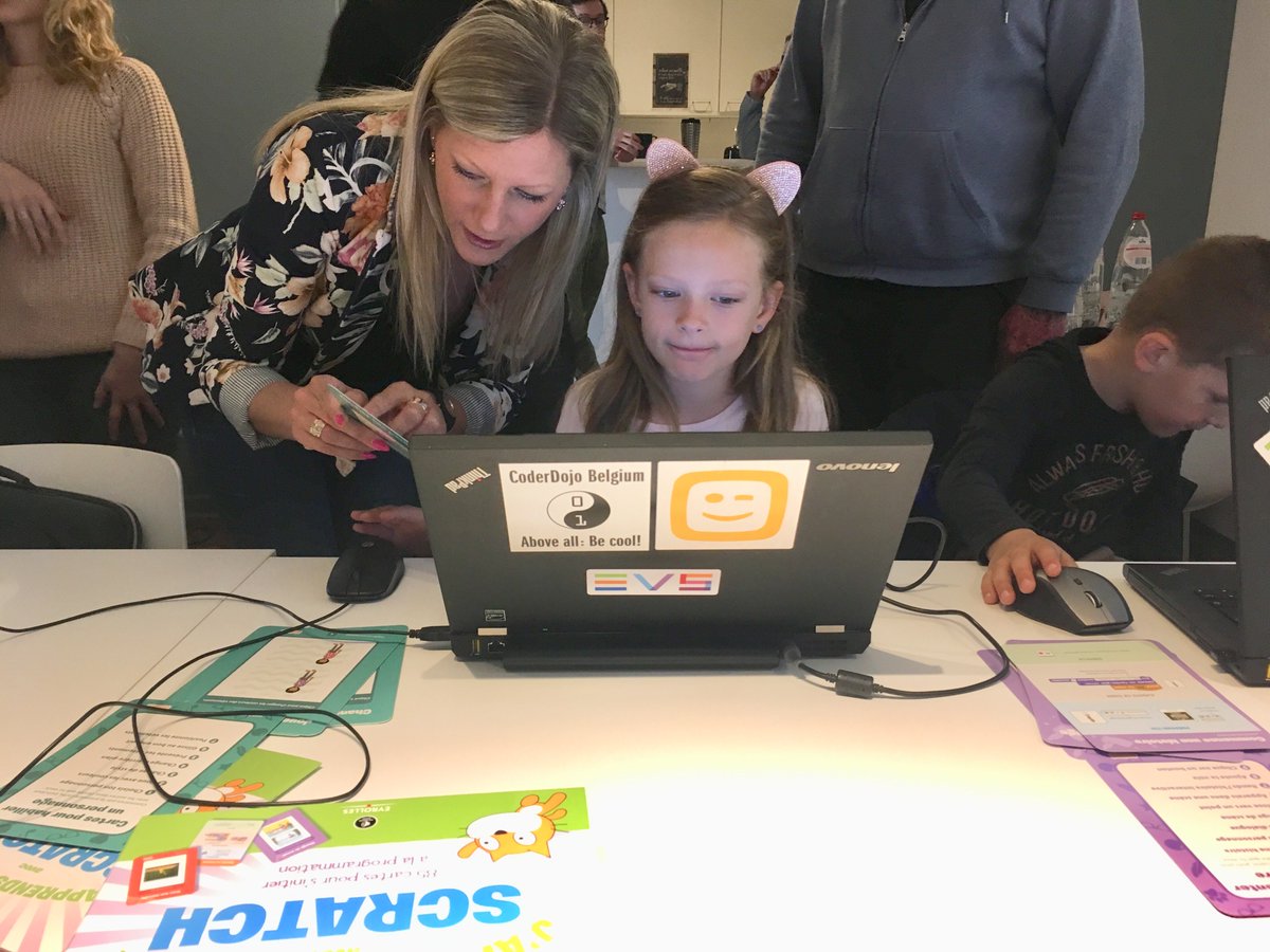 CoderDojoBe's tweet image. En direct du Cristal Hub de Seraing 🤖 1ère session CoderDojo en plein boum 💥🎉Merci à l'équipe du CoWorking pour l'organisation et l'accueil super sympa #CodingisCool #WallCode