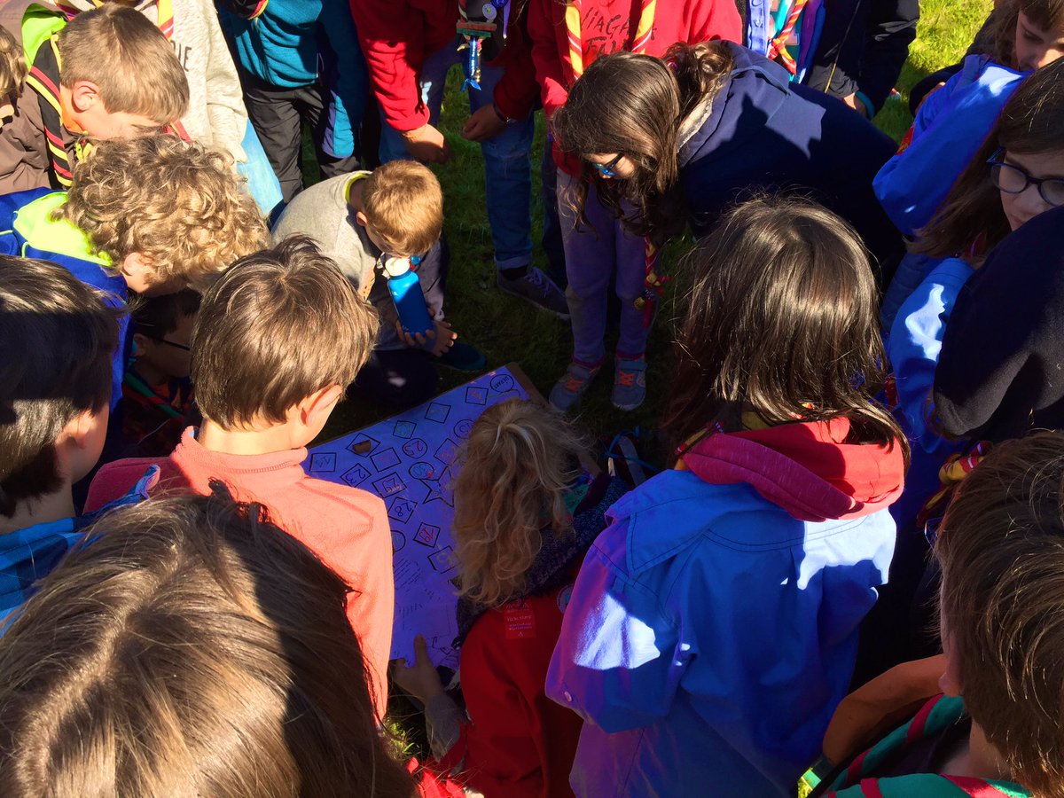ScoutismeFR's tweet photo. Rencontre inter-mouvements et spiritualité au cœur du programme de cette matinée ensoleillée ! #vismoncamp #bordeaux https://t.co/HZsqcJVjrd