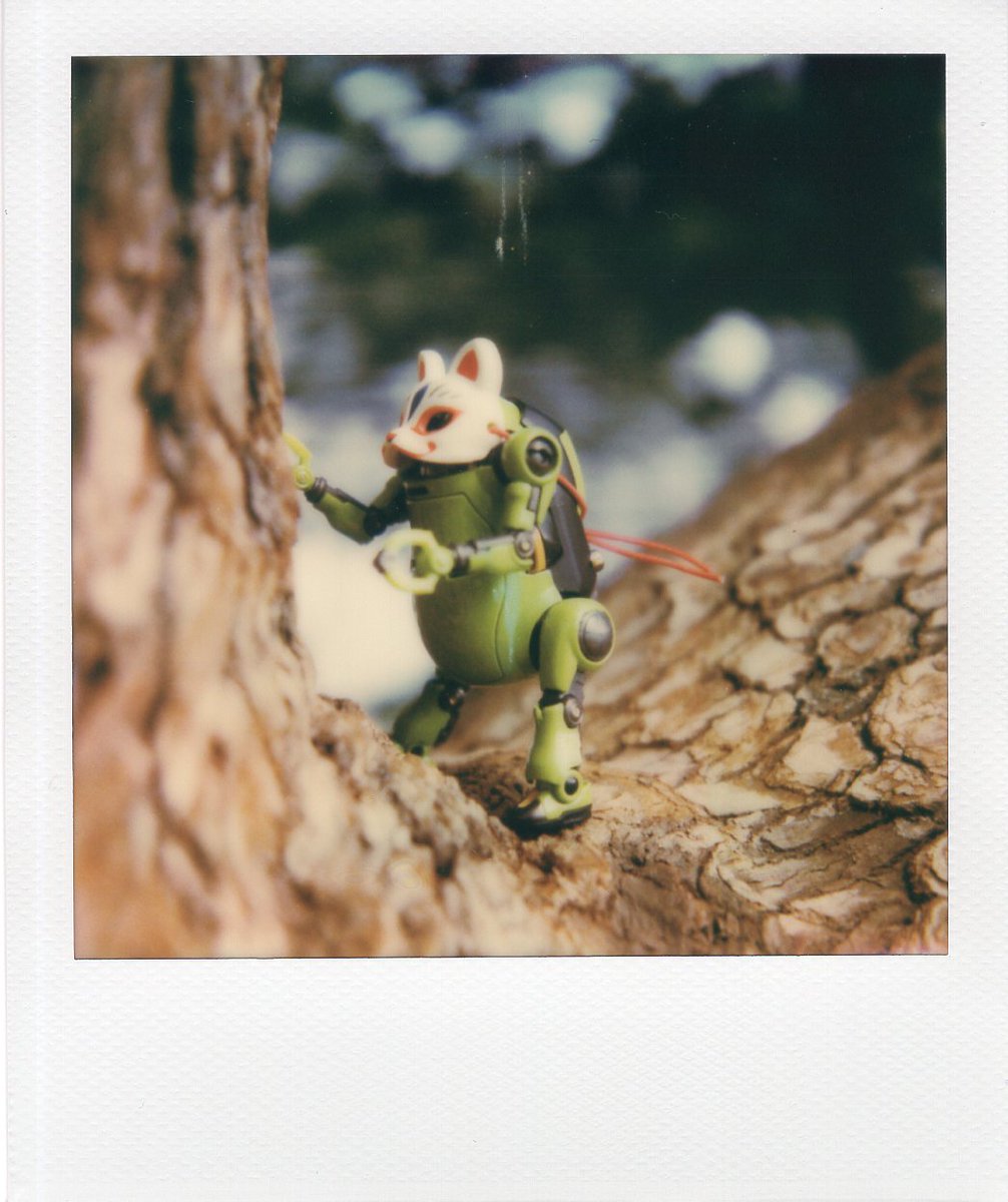 komura_gaeri's tweet image. ※忍法葉っぱの真似っこ中
#メカトロウィーゴ #ポラロイドオリジナルズ