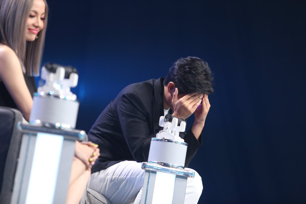 onehdthailand's tweet photo. นับว่าเป็นความกดดันของ #SingerIce จริงๆ
ร้องไห้ไม่หยุดเลย
#TheDuetร้องล่าคู่ https://t.co/qNX5HE2PmD