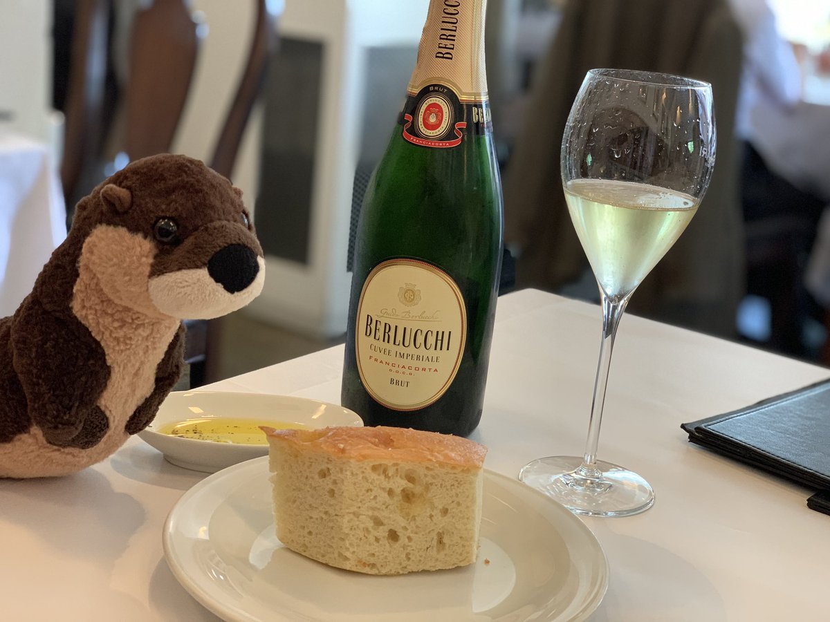 stuffedanimal2's tweet photo. 今日は母の日なので、みんなでお食事に行きました。どの料理も美味しくて大満足でした！ https://t.co/S6ND74yqD6