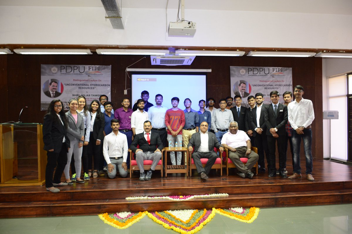 fipi_pdeu's tweet photo. On 08 May, 2019, We organized a guest lecture on 'Unconventional Hydrocarbon Resource' by Shri Vilas Tawde, MD &amp; CEO, EOGEPL. It was a thought-provoking session where the role of unconventional resources in the present and future energy scenario of the country were discussed. https://t.co/1pn6K2UGuU