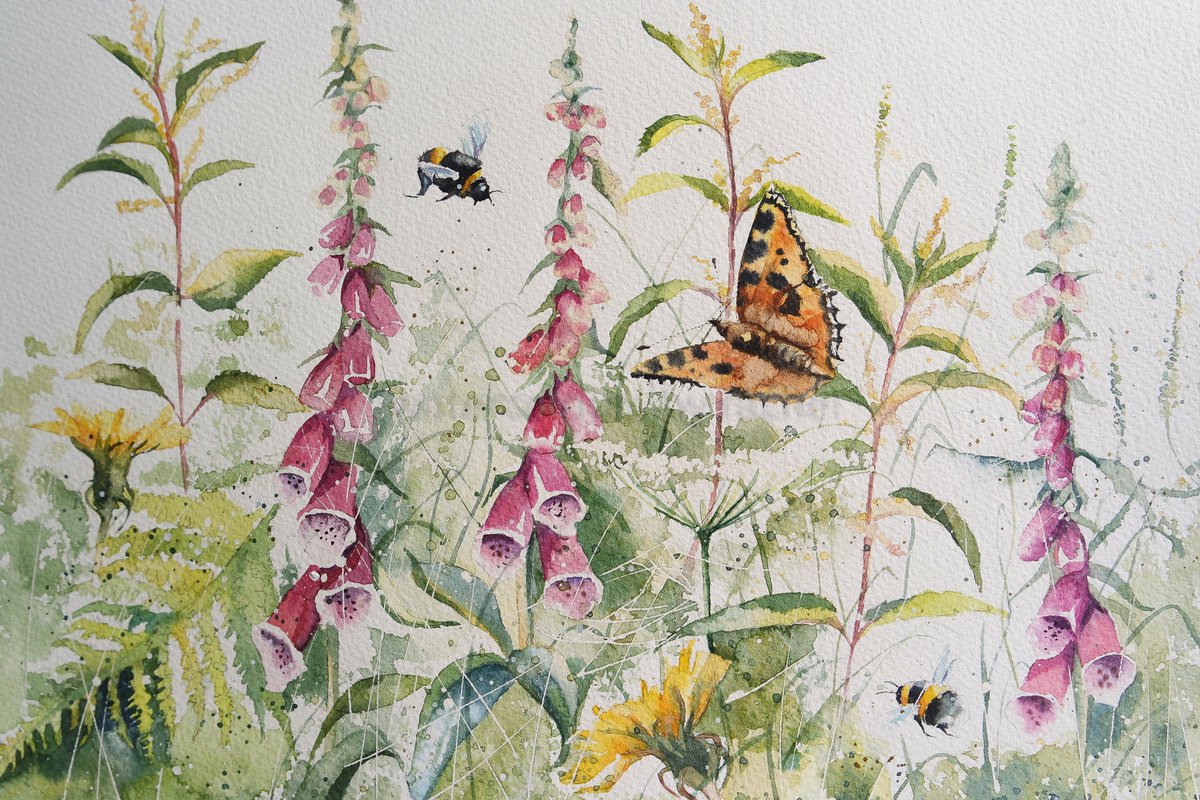 Thinking of the youngsters on Dartmoor last night doing #TenTors , including my eldest hope you have a great day today x
#watercolour #dartmoor #wildlife #watercolourpainting #thedailysketch #wildflowers #bumblebeed #butterflies #TenTors19 #BigArtBoost #movement #camping #bees