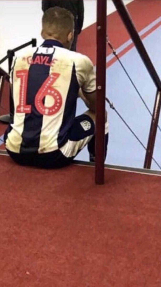 UTVSOTC's tweet photo. Inject it into my fucking veins 💉💉💉💉💉💉💉 #avfc https://t.co/dZRwZMkyR0