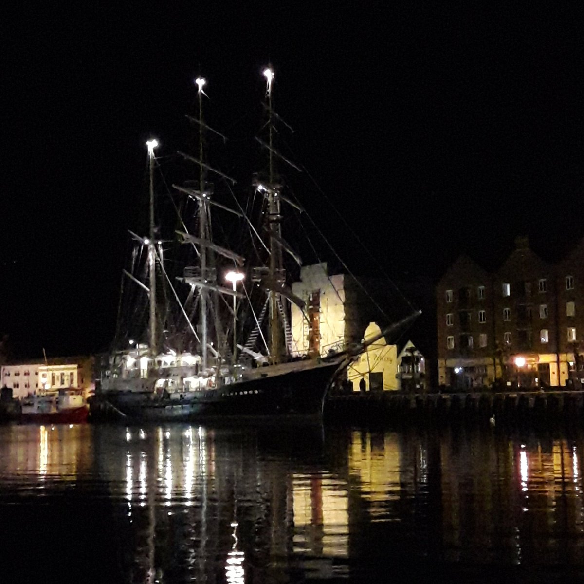 dorset_marine's tweet photo. Fab views we saw during our night navigation exercises on the water last night. Love our job and the things we see. If you'd like to get out on the water at night please pm us for details.
#harbour #tallship #poole #lovepoole #quay #powerboattraining https://t.co/v1cFTQE00o