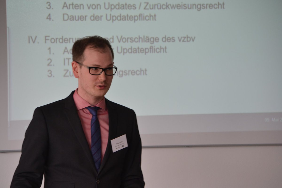 FfV_UniBayreuth's tweet image. Hinter uns liegt (gemeinsam mit @AKIT_Recht) eine spannende Tagung zu #updates und #Softwarequalität - ein vielfältiges und spannendes Thema mit einem Haufen rechtspolitischer Implikationen. U.a. mit @TEggendorfer @benjamin_raue @FlorianStoessel @MSKBayreuth