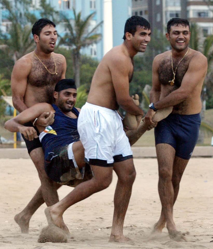 De uthaake... yeh bhi din thhey !
