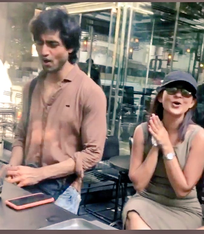unbothernature's tweet photo. 😭😭😭😭😭 ok sabse pehle to #pratz ko sabse bada thank you .. bhagwaan kare aapka bday saal mein hat month mein aaye ♥️. #jenshad omg aankh taras jaati hai inhe dekhne ke liye . P.s. The most desirable people 😘😍😘😍😘 #harshadchopda #jenniferwinget https://t.co/tHdZiynt4k