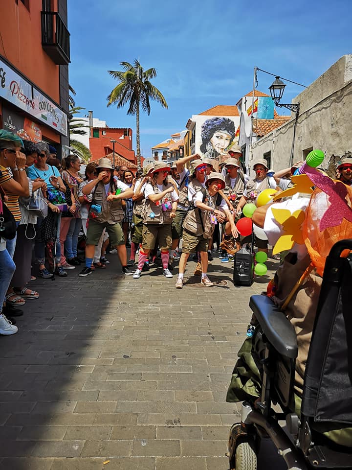 davidpuertocruz's tweet photo. Orgullo de Mueca, pero con la orquesta violines de La Vera y el trabajo de ASMIPUERTO...me entrego!! https://t.co/F2t8zOtHlQ