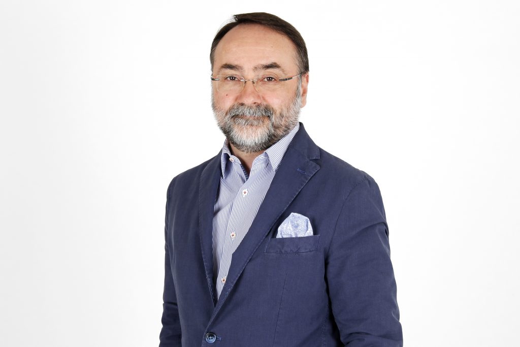 SalviRichart's tweet image. &quot;La extraordinaria riqueza del #compliance  permite aproximarnos a su comprensión de formas muy variadas, por ejemplo, definiéndolo como el proceso de transformación cultural que fomenta una gestión de la organización&quot; ow.ly/zbG130oHv51 por @bonattiabogado en #BlogAscom