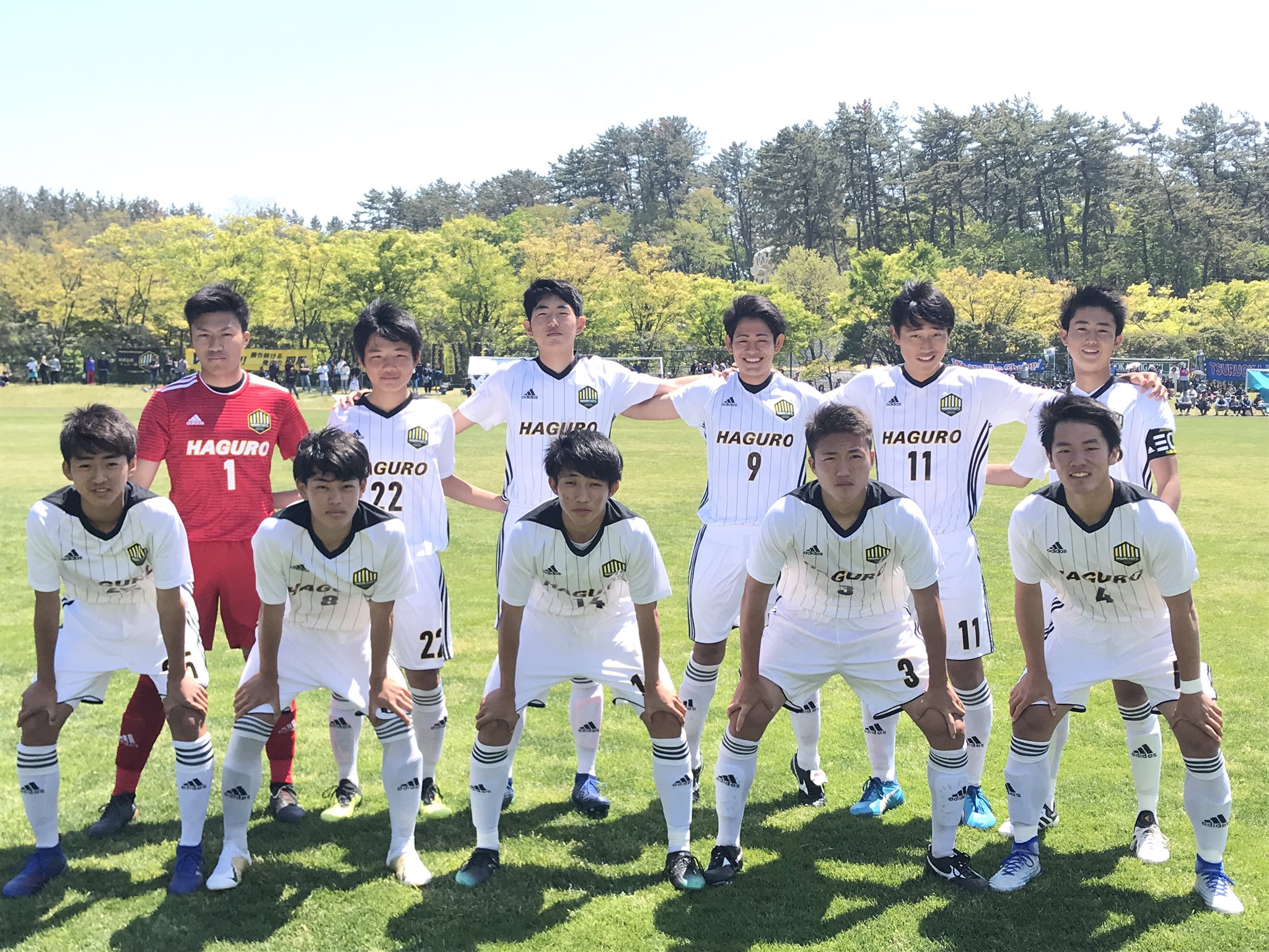 توییتر 羽黒高校男子サッカー部 در توییتر 地区総体 決勝 5 12 日 Vs鶴岡東 スタメン 1 福山綾祐 3 光安皇貴 4 池田夏稀 6 門脇大 7 齋藤蓮 8 白水蓮 9 大野凌雅 11 丸山凌巧 14 荒井潤太 22 友野悠晟 25 工藤俊祐 T Co Srpqn8dsyo