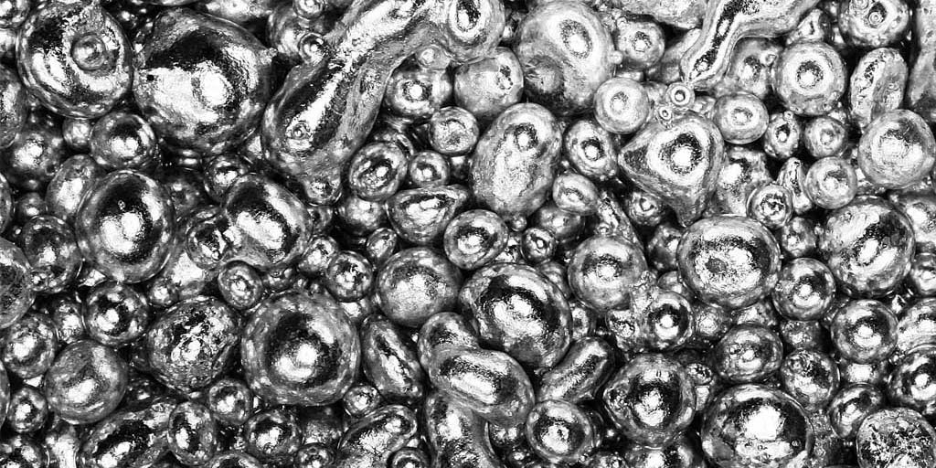 Johnson_Matthey's tweet photo. Will there be #pgm markets moving into deficit in 2019? What's happening to automotive platinum demand? Our #PgmMarketReport reviewing supply and demand for platinum group metals, will be available to download from 13:00 (BST) tomorrow: https://t.co/t16HNbmrJF https://t.co/x0jctRcYfn