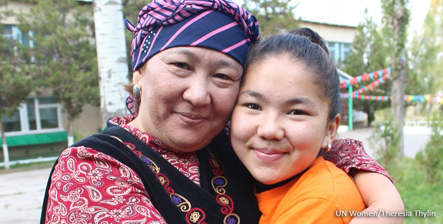 Happy #MothersDay! 💕🌻 We thank mothers everywhere, in all shapes and forms, for the immeasurable contributions that they make every day.

Here are just 5 reasons why: unwo.men/4Buy50u6UOR