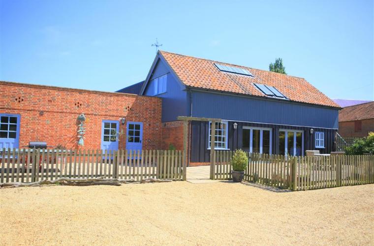 thefamilylens's tweet photo. Things to do in #Suffolk with the children https://t.co/Tjixkv1hxG #SuffolkSecrets #Travel familytravel https://t.co/94wKILc6oQ