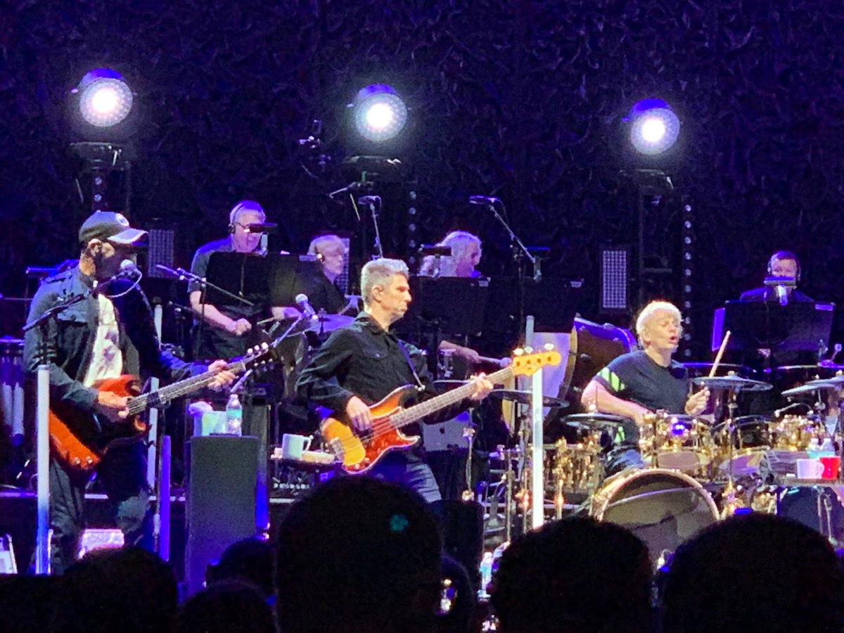 WhoCheeMama's tweet image. Fantastic @TheWho concert in Bristow, VA last night. @STOfficialUK @lorengold #RogerDaltrey #PeteTownshend #jonbutton #zakstarkey #movingontour #rocknroll