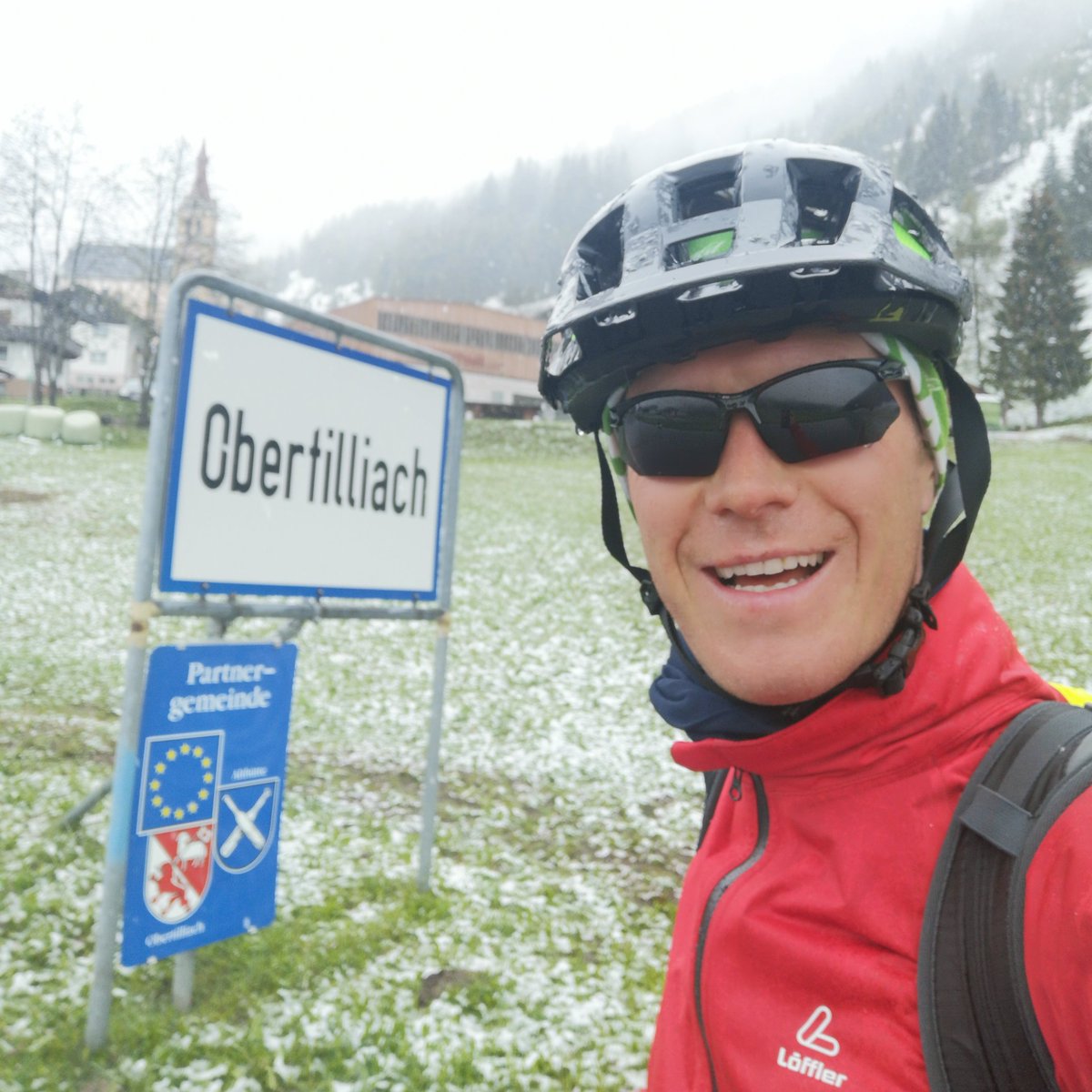 floriandanner's tweet image. Großvati, es schneeeeeiiiiiit.... ❄️🚴‍♂️🏔️🇦🇹🗳️🇪🇺 #tag10 #cafepuls #wahlradeln #obertilliach #osttirol