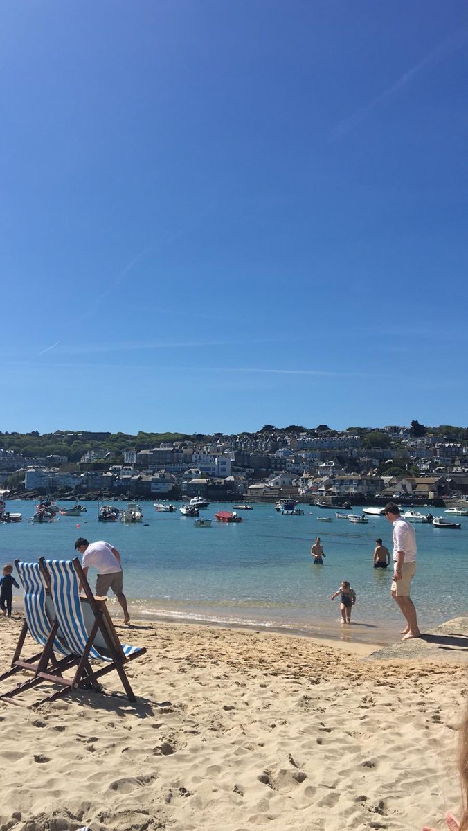 CrossEstates's tweet photo. Another beautiful day in St Ives. And yep this is the U.K. https://t.co/67QkKOgyOO