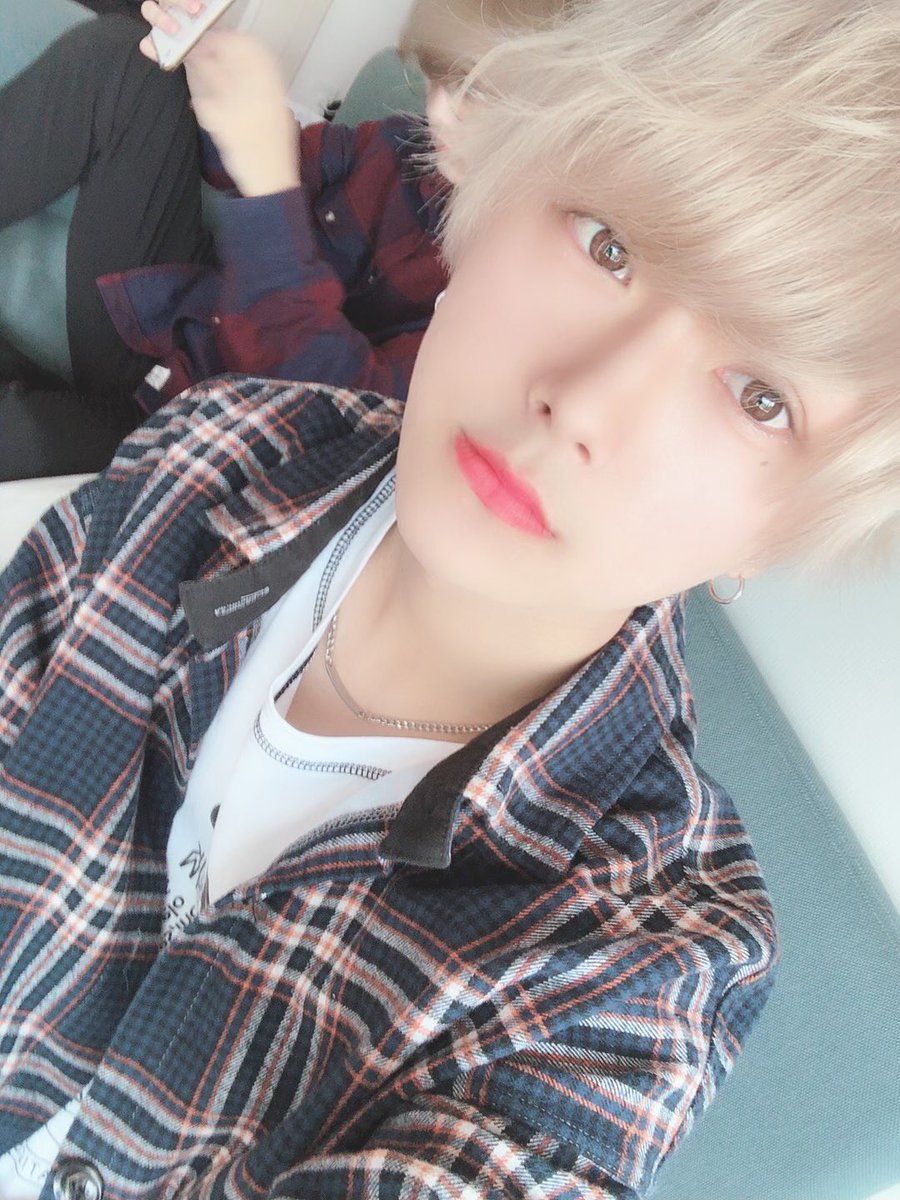 🧒🏼👈🏻 #9bic