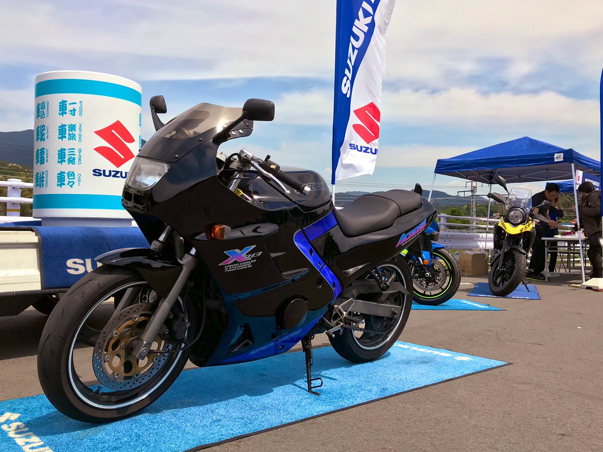 スズキワールド