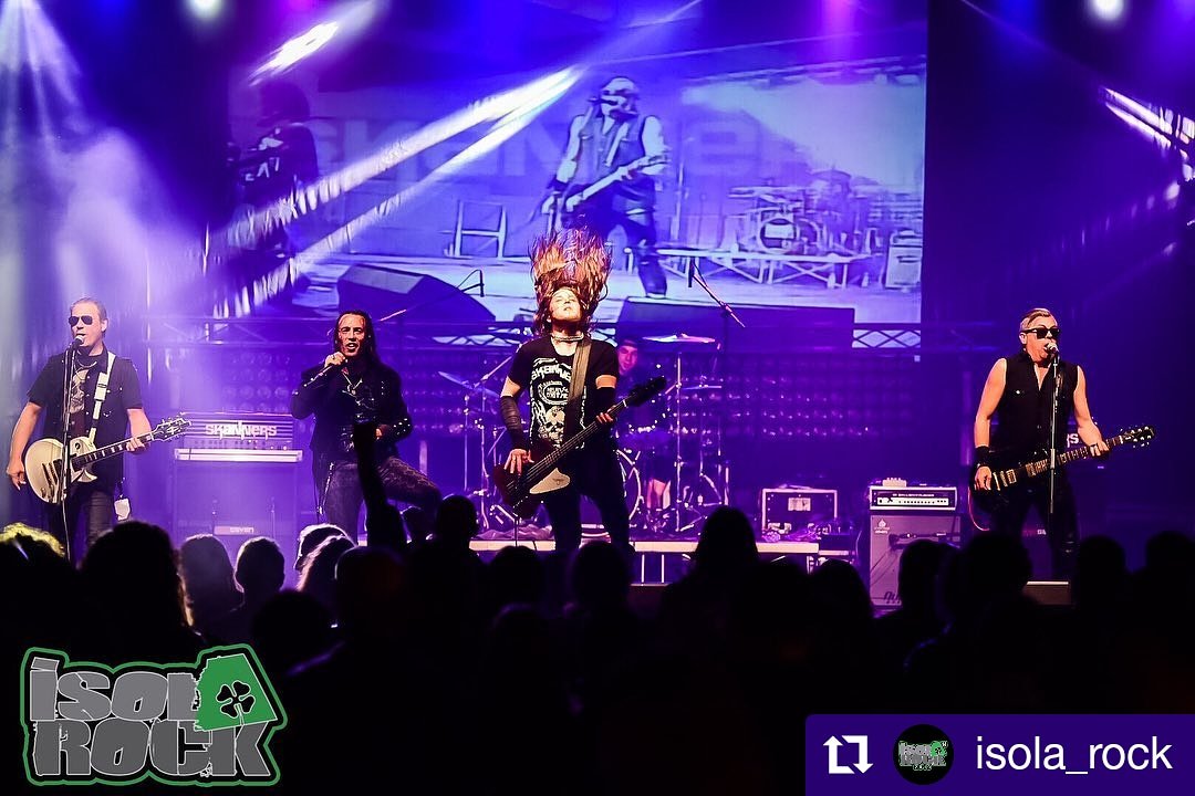 Skanners_italy's tweet photo. Thank you #Verona and thank you #isolaRock it was amazing! 🤘🏻
#isolarock2019 #temptationtour #Temptation #skannersitaly @Skanners https://t.co/UCpfarFGAa