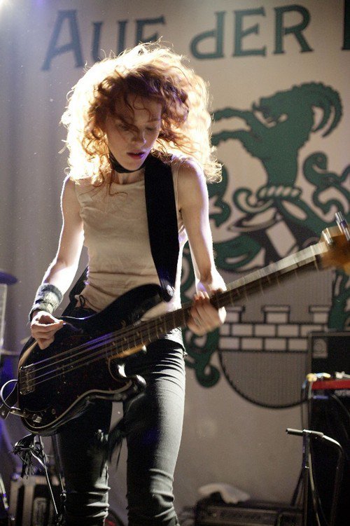 3 17  Happy birthday Melissa Auf der Maur     