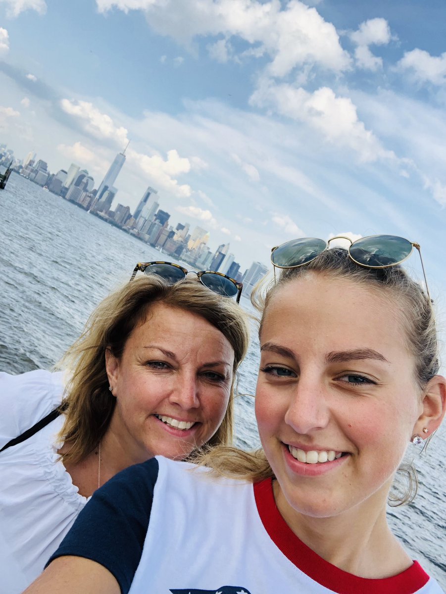 MADDMCCOY2's tweet photo. Happy Mother’s Day to my mom, who doubles as my best friend ♥️♥️ I love you! https://t.co/KQgWdMfAf4