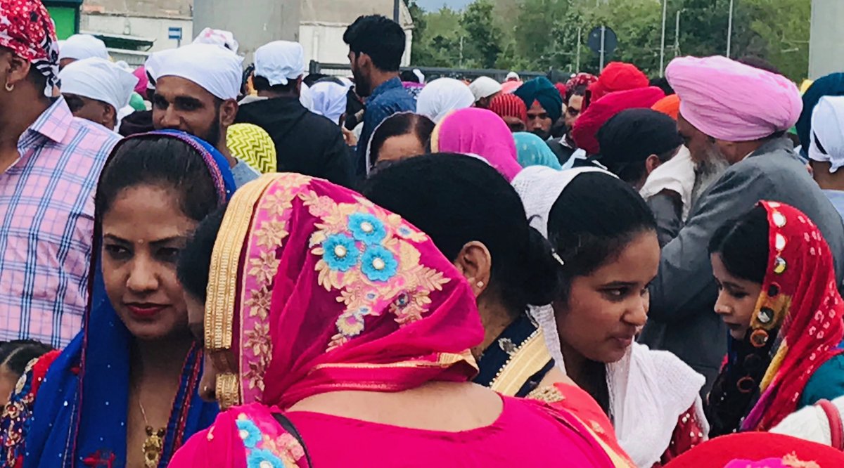 elledi__'s tweet image. Cominciano ad arrivare un po’ di persone qui alla festa della primavera. Atmosfera bellissima. #sikh #lavinio #aprilia #latina