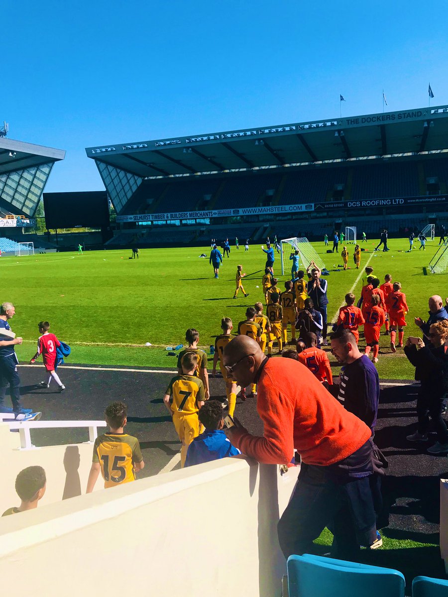 Louise171979's tweet photo. #bhafc #u11 #millwallstadium #Joshua https://t.co/ijPaEPtRu1