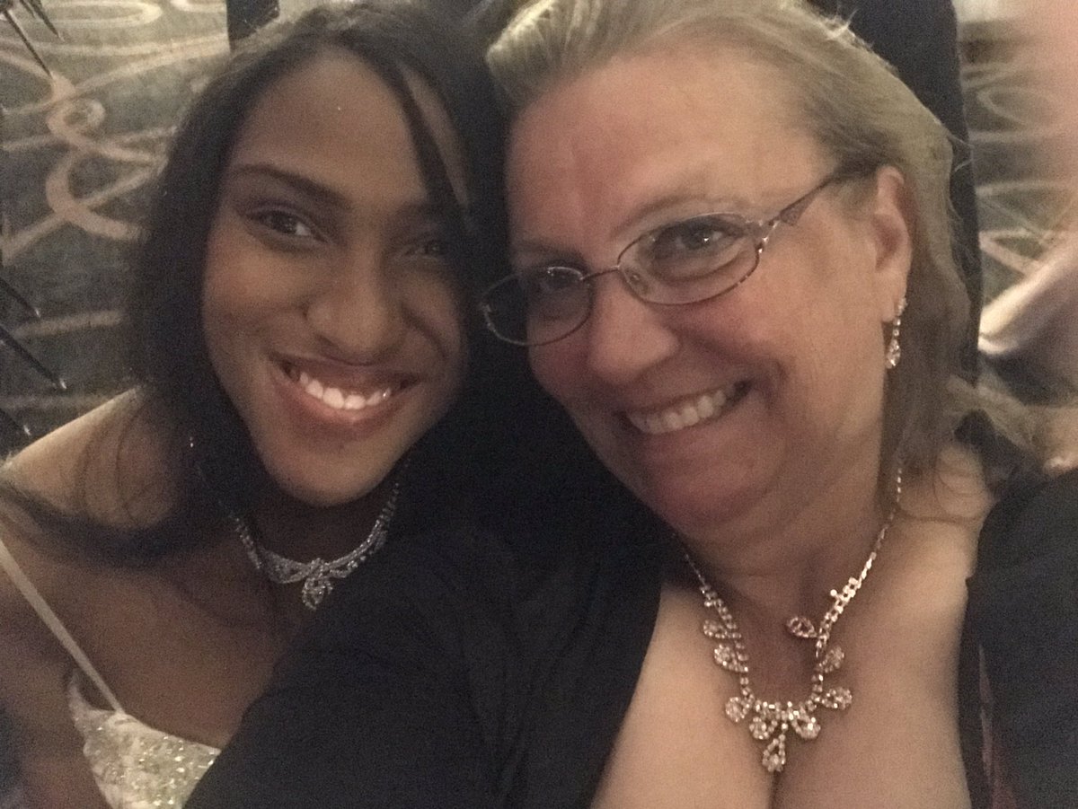 TheREALFotoBoss's tweet photo. Hey @DuValHSTigers @PrincipalDuval this special Olympian is a PG County Champion in Bocce, multiple gold and silver medals, AND she rocked it at prom yesterday! @SpecialOlympics https://t.co/ayxkgop5oE