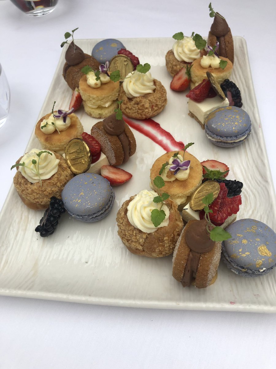 What an absolute delight visiting <a href="/ArtSchoolLpool/">The Art School</a> last Thursday! Amazing from start to finish! We will be back! A delight to meet the very talented Paul Askew, what a gent!