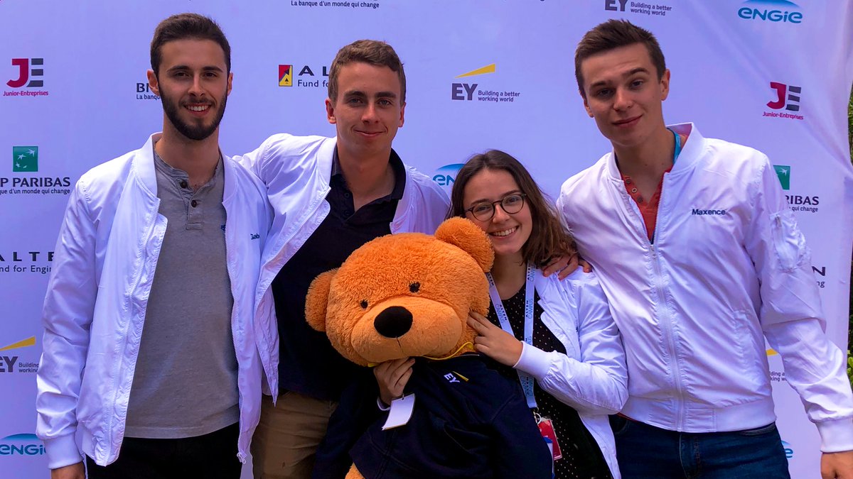XProjets's tweet photo. Merci à la @cnje pour ce super #CNE19 ! Vous avez su marquer le coup pour les #50ansCNJE, et toute la team XProjets a passé un we incroyable 🔥

Merci aussi aux partenaires pour leur présence et leurs formations au top @EYFrance @Alten_france @ENGIEgroup @BNPParibas @saintgobain https://t.co/fRNNyqAhKF