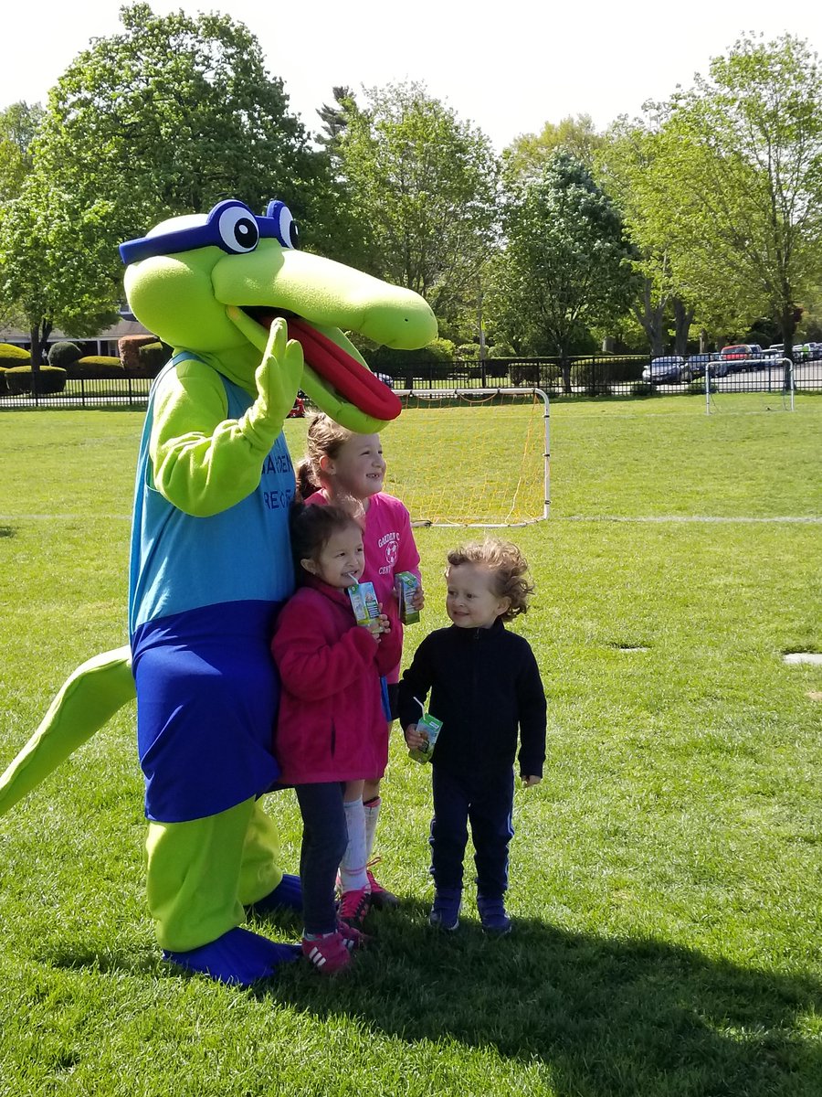 gcswimmingpool's tweet photo. You never know where you'll find Goggles! Yesterday he was cheering on the soccer games, talking about the #gcpool and saying hi to the GC community at the St Paul's Recreation Complex.
Registration is ongoing and Opening Day is June 8th!
https://t.co/nYwlTy19BP https://t.co/3Q8oJK5vSz