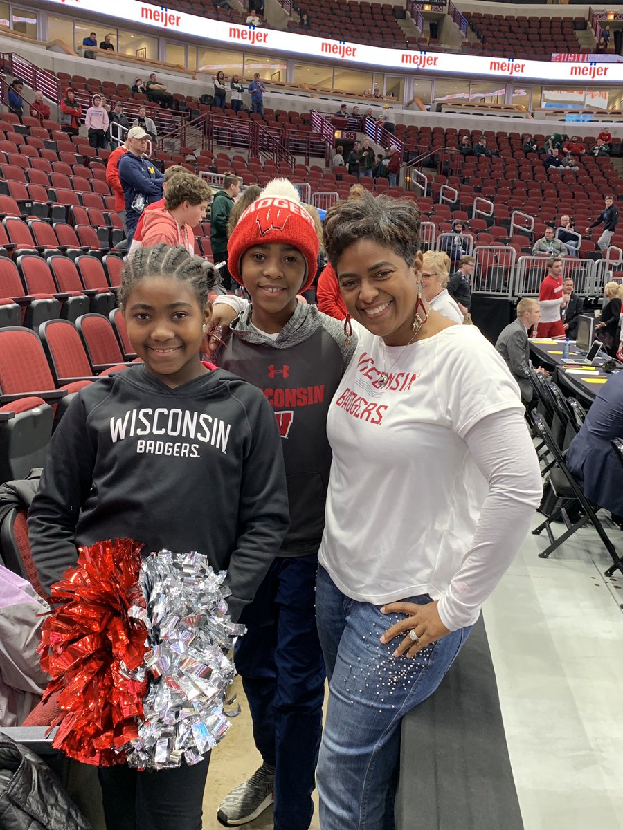 Howard_Moore's tweet image. Happy Mother’s Day to my outstanding wife, @queenjen29 and thank you for that you do for our family!  #Blessed #MothersDay