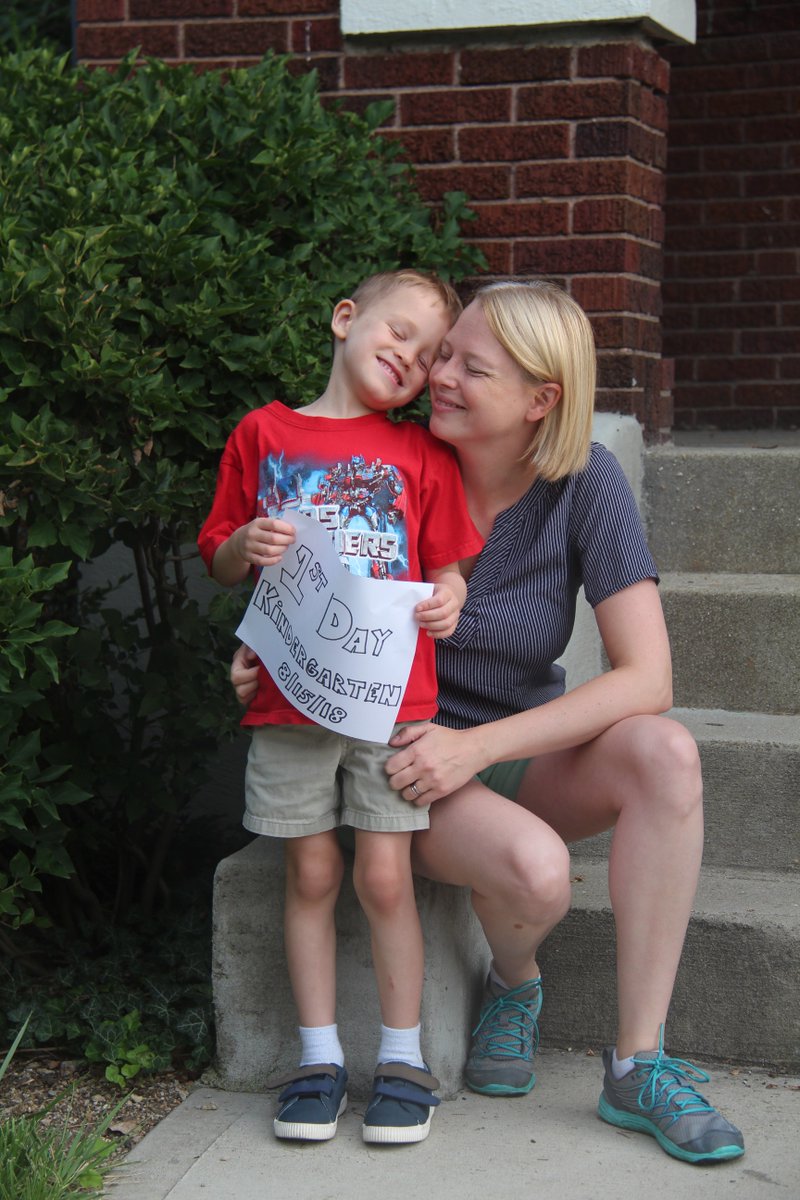 IamCPS's tweet photo. Happy Mother’s Day to all of the dedicated women raising amazing students. You are so important to your child’s success. Thank you! #IamCPS #CPSandME https://t.co/j2NLilcGql