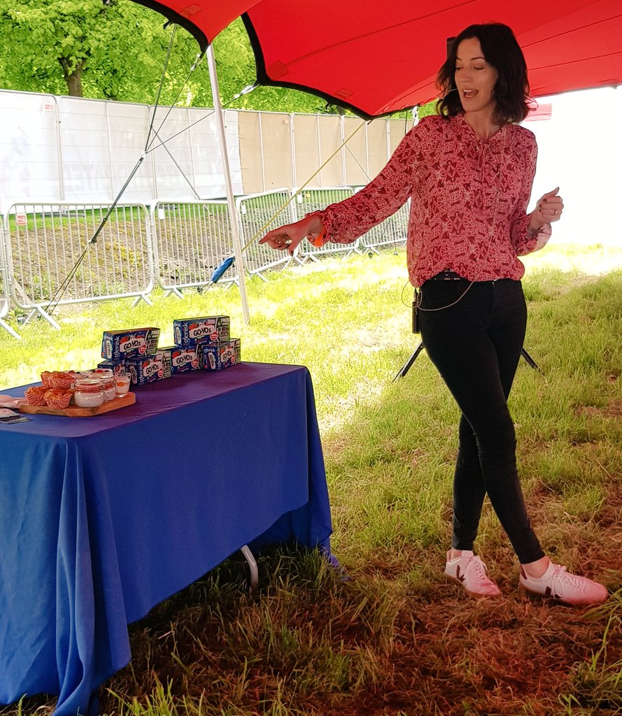 Glenisk's tweet photo. @aveenbannon showing parents @WellFestIrl some delicious healthy yogurt-based snacks for kids. Yogurt is a great way to increase calcium and vitamin intake for kids. Sneak in some extra veggies too with Egg Muffins!
#thegoodstart https://t.co/NLbiUN7AIB