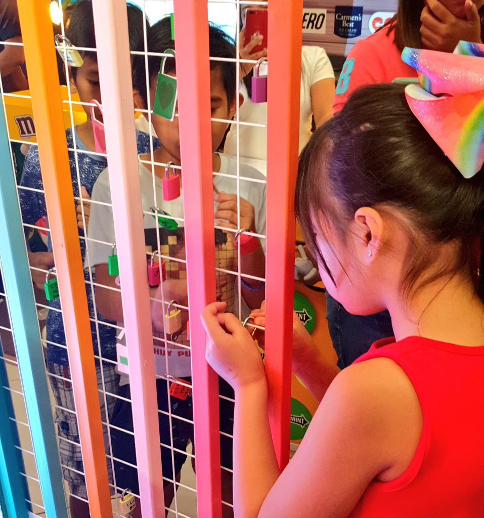 PLDTHome's tweet photo. Gummy left something special for her mom at #FOXLifeMoms2019 💟 #MeaningfulConnections #ForAllMoms https://t.co/v5dHiQ7vt9