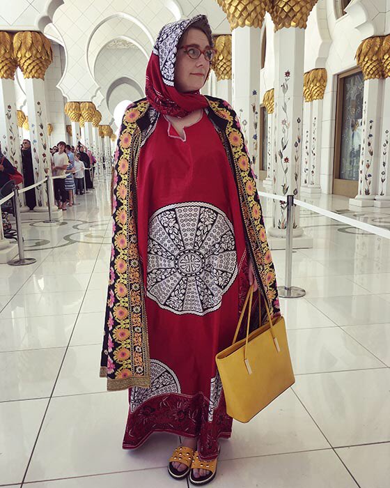 jabberworks's tweet photo. Have you ever wondered what it would be like to go to the Abu Dhabi International Book Fair? I’ve written up ⭐️17 top tips⭐️ for visiting authors: writers, illustrators, and aspiring authors, too! https://t.co/seGEcTyVdf #ADIBF2019 #InAbuDhabi https://t.co/VhuzmQg1xi