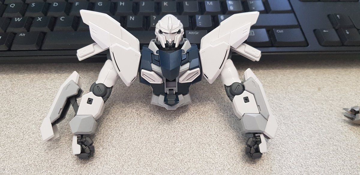 TheRosalius's tweet photo. Superbe kit, je sais pas encore ce que je lui réserve comme peinture. ^^'
#Gunpla #gundam #sinanju #stein #MG #katoki https://t.co/VnwmhXnbR3